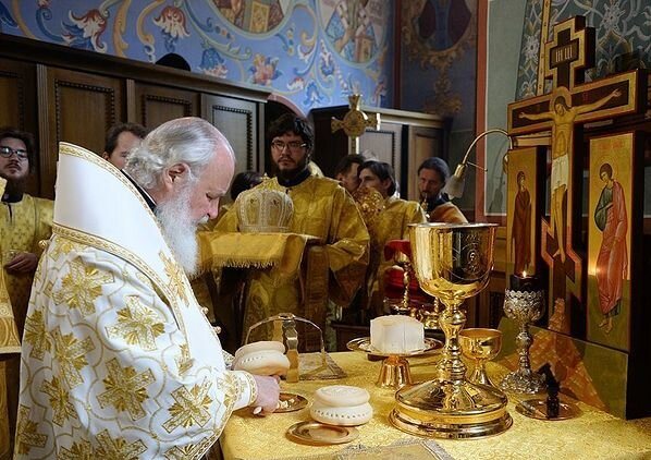 Церковне начиння жертвенники